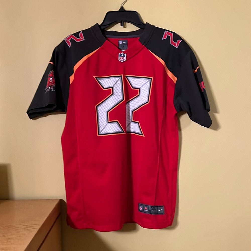 Nike Tampa Bay Buccaneers number 22 Doug Martin football jersey